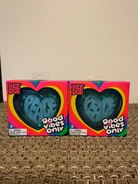 NeeDoh 'Peace' Heart Stress Ball - Teal Green - Good Vibes Only (2-pack)